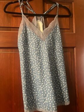 Blue Star-Print Lace Trim tank